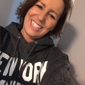 Meet your Posher, Jeanne